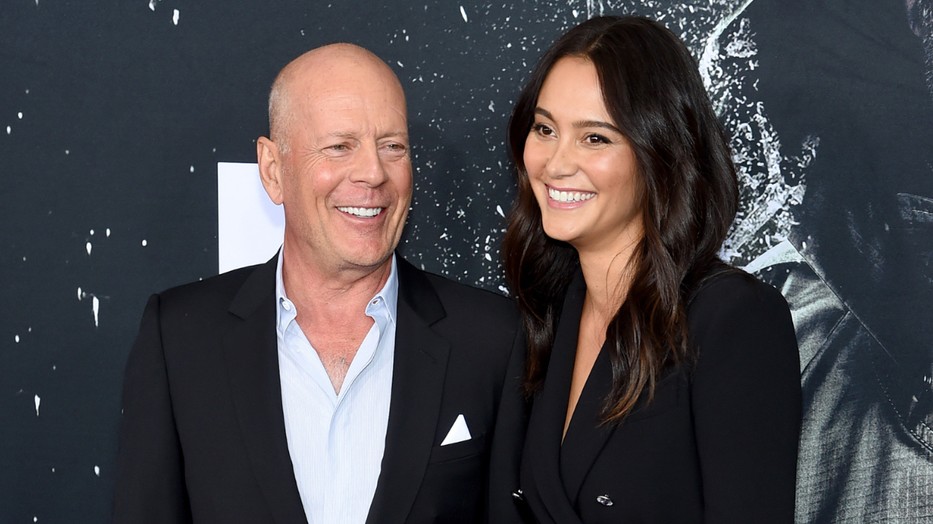 Nem Bruce Willis az egyetlen sztárapuka, aki népes családdal rendelkezik
