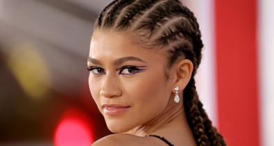 Zendaya szexi pókhálós ruhájáról maga Pókember sem tudta levenni a szemét