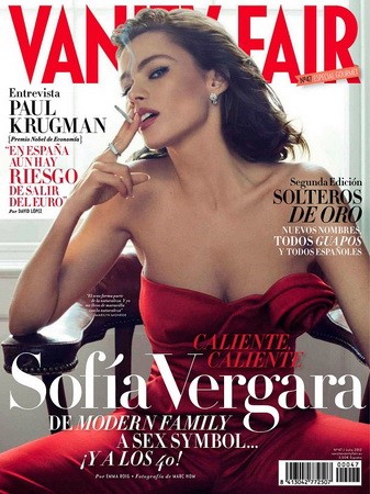 A Vanity Fair magazin szexszimbólumnak kiáltotta ki.