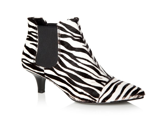 Zebramintás bokacsizma VAGABOND 38990 Ft, GLAMOUR-napokon 31192 Ft