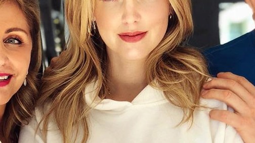 Chiara Ferragni kisbabáját szoptatja, de azt kell még inkább látnod, amit a kutyusa csinál!