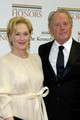 Meryl Streep és Don Gummer: a pár kapcsolata rendkívül kiegyensúlyozott; Gummer a házassága mellett ügyesen kézben tartja privát életét és felesége hírnevét is. 