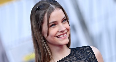 Palvin Barbara karácsonyi fotója a legszebb, amit ma láthatsz, ráadásul nem is akárhol készült