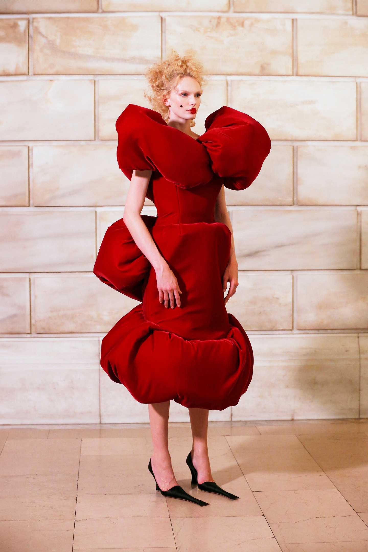 Kipárnázott test: Jean Paul Gaultier 2003 haute couture