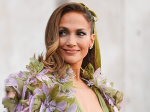 Jennifer Lopez új hajszínre váltott: hirtelen alig ismertünk rá az énekesnőre