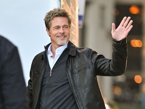 Brad Pitt megmutatta a világ előtt ritkán látott barátnőjét, a 26 évvel fiatalabb Ines de Ramon ezzel bűvölte el a színészt