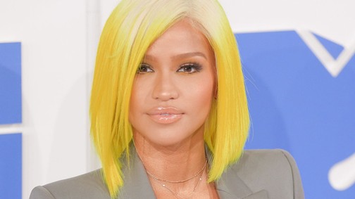 Ez volt az MTV VMA legborzalmasabb ruhája a vörös szőnyegen!