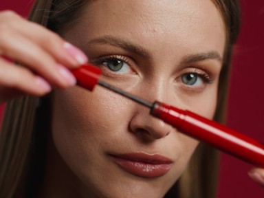 A bőröd egészségébe kerülhet, ha Chanel helyett Cha Nolt kensz az arcodra