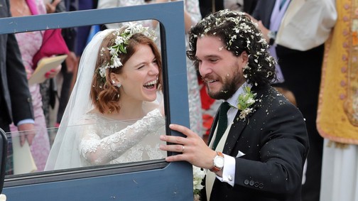 Második babáját várja Kit Harington és Leslie Rose