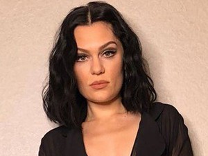 Megjelent az új kedvenc karácsonyi albumod Jessie J jóvoltából