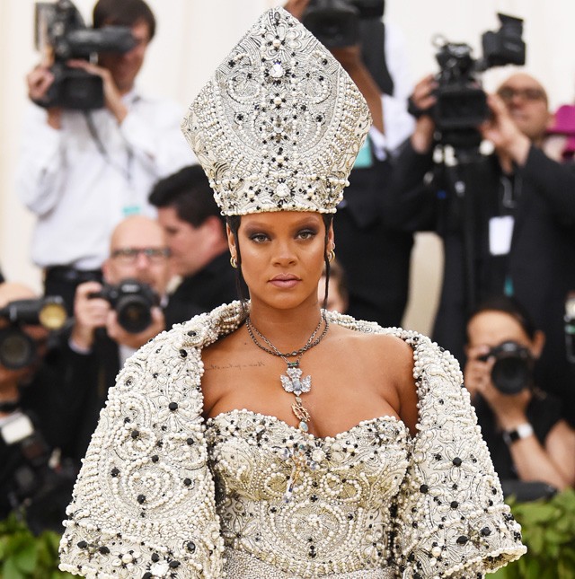 Rihanna a Met-gálán