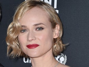 Diane gyönyörű vagy, de ez a ruha tragédia