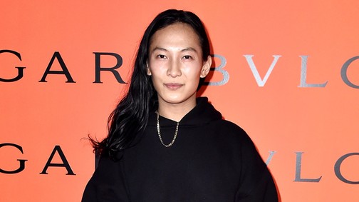 Kitálaltak a modellek - Szexuális ragadozó a divatvilág ünnepelt zsenije