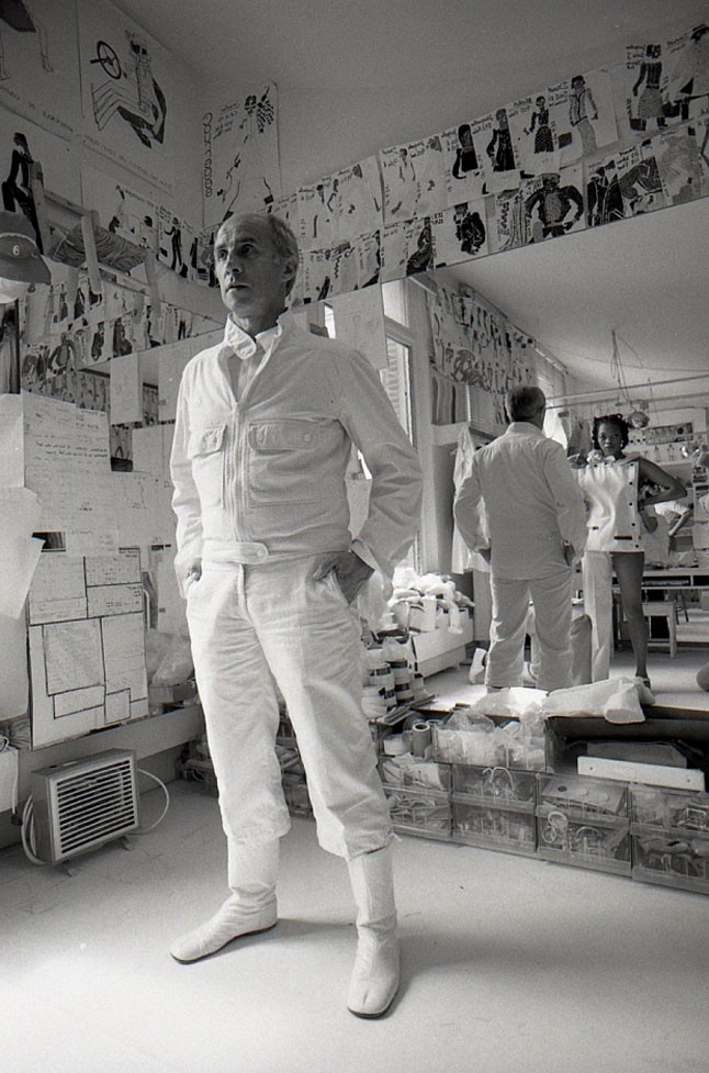 Gyász! Az űrkorszak divattervezője meghalt!