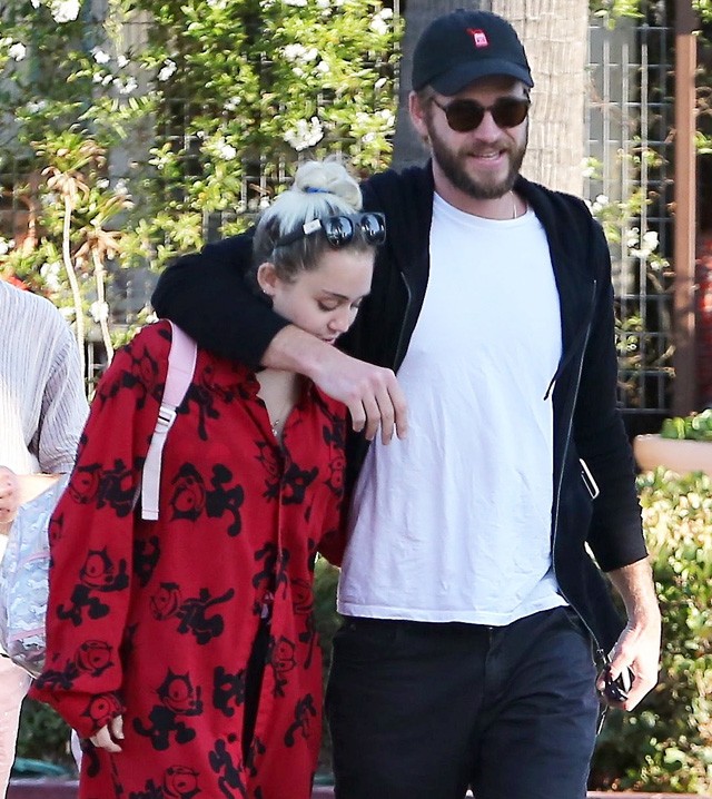 Miley Cyrus és Liam Hemsworth