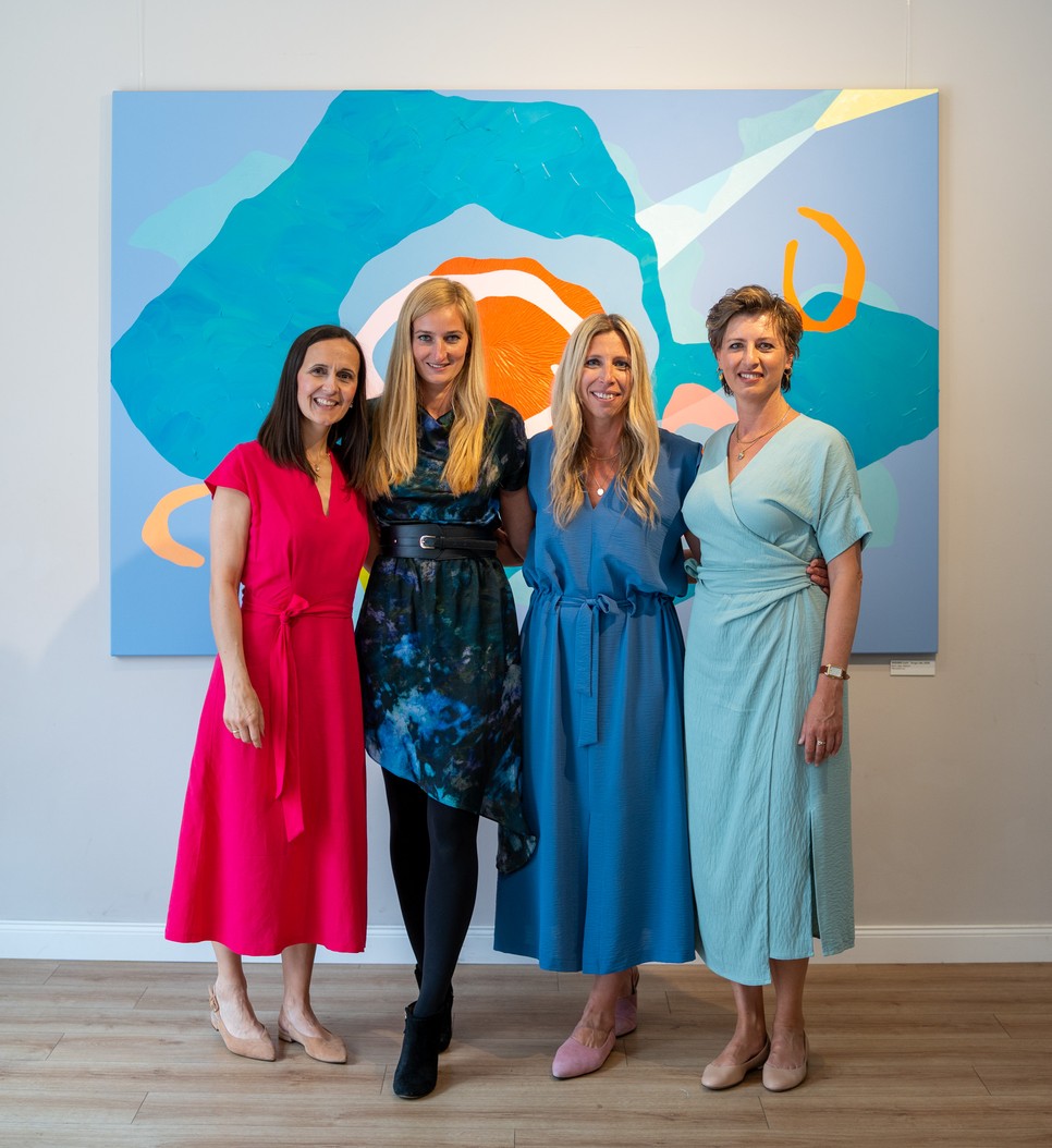 A KÉPEZŐ Galéria tulajdonosai Bada Éva és Csiszár Beatrix, az ARTcollection2024 szakmai vezetőivel, Czakó Kingával és Kránitz Orsolyával