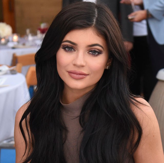 Kylie Jennert tényleg eljegyezték volna?