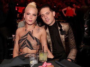 Elképesztő! Ez a sztárpár is szakított!