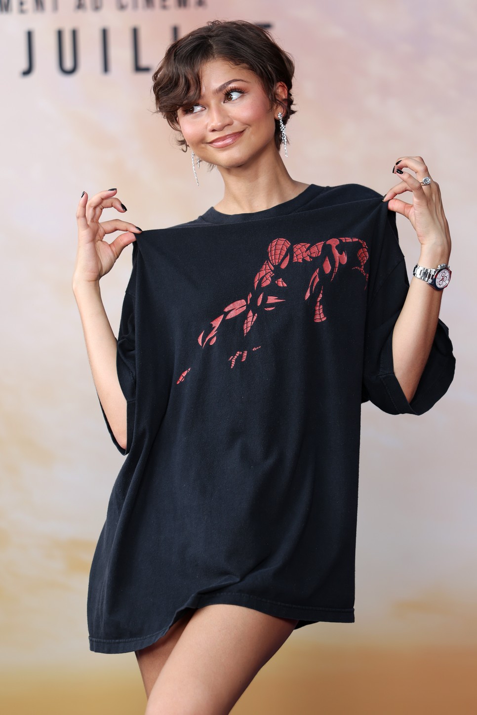Zendaya egy szál pólóban ment az új Pókember film premierjére
