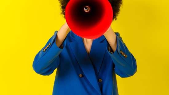 Mi számít kémkedésnek egy kapcsolatban, és mi az, amihez még jogod van?