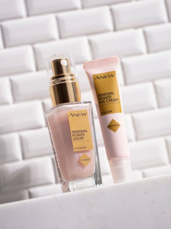 Anew regeneráló szett AVON 8599 Ft