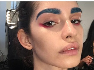 Újabb sminkőrület: bandita szemöldök!