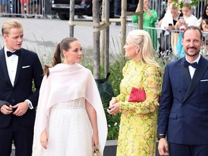 Szexuális erőszakkal vádolják a királyi család egy tagjának fiát: a palota közleményt adott ki