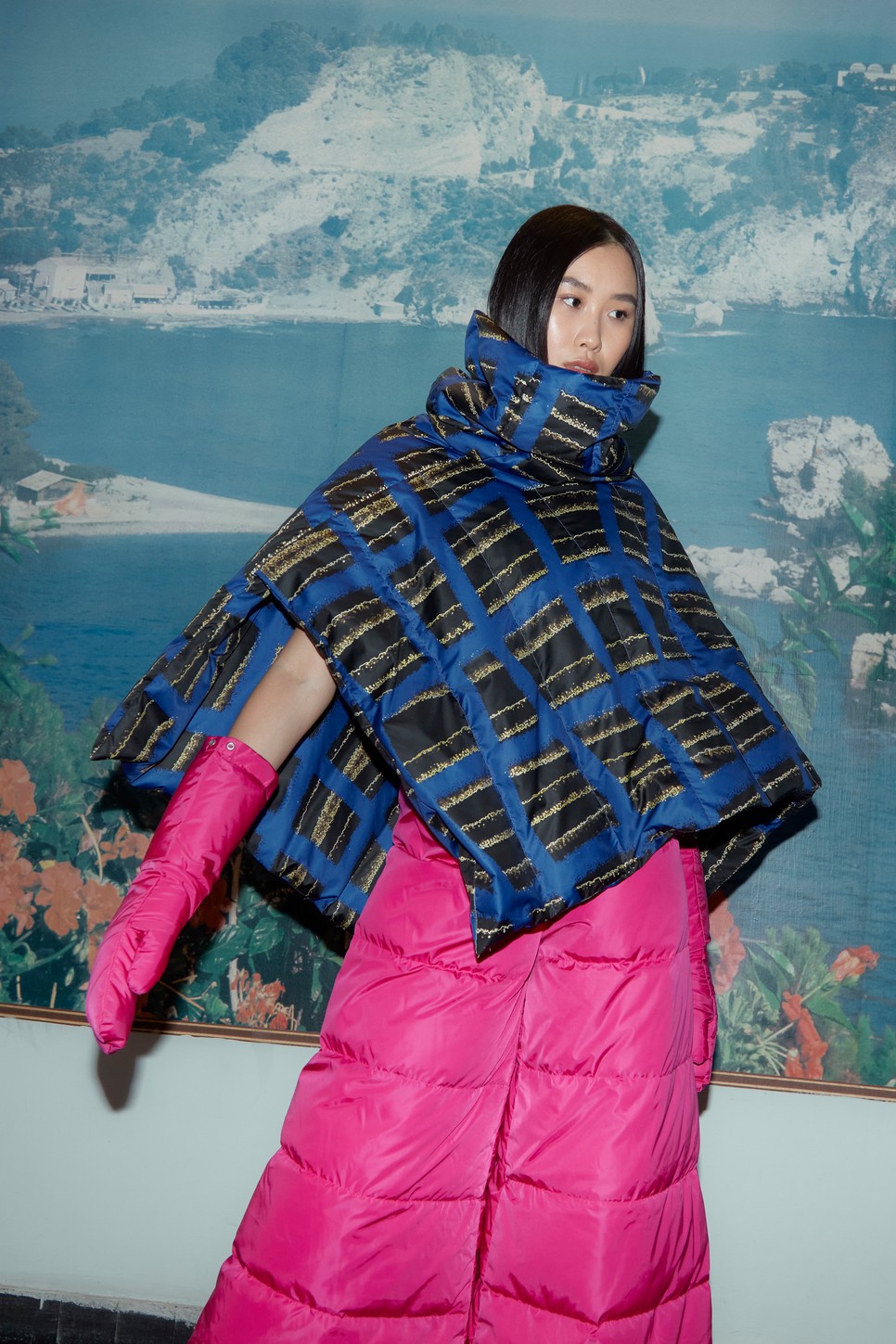 A pufikabát trend egészen új fazonokkal hódít idén Poncsó, nadrág és kesztyű CUKOVY cukovy.com