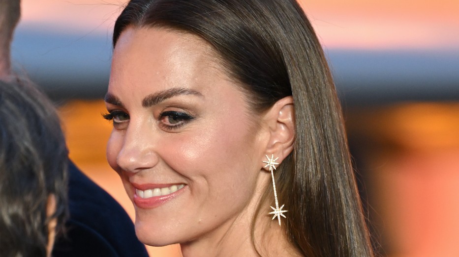 Kate Middleton istennő a Top Gun filmpremierjén