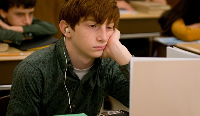 Az elkeseredett gyerek elszökik otthonról: mit tehet a szülő, hogy ne történjen baj?