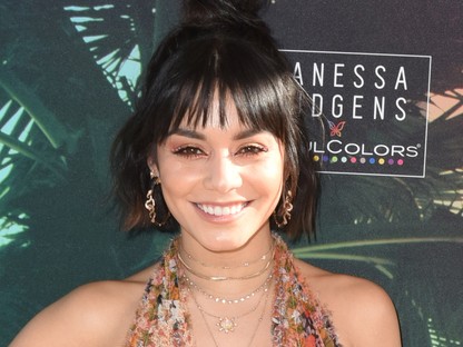 Vanessa Hudgens a hippilányok álomruhájában