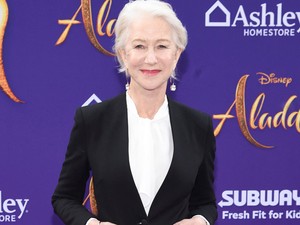 A 73 éves Helen Mirren rózsaszínre festette a haját Cannes-ban