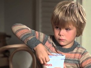 Újabb hős a sztárok között! Egy sztár álnéven adományozott az éhező gyerekeknek