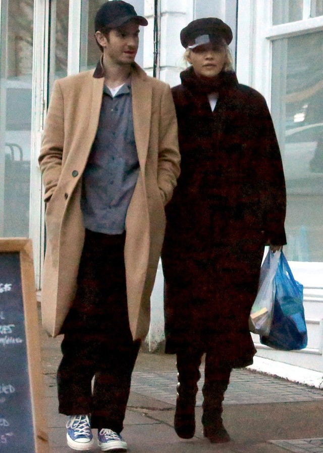 Rita Ora és Andrew Garfield