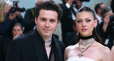 Brooklyn Beckham felesége, Nicola Peltz csipkebugyiban ment randizni, és ki is merült ennyiben a szettje
