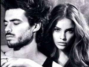 Sármos modellfiúval flörtöl Palvin Barbara