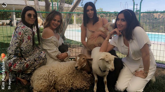 Kim Kardashian, Chrissy Teigen, Kourtney Kardashian