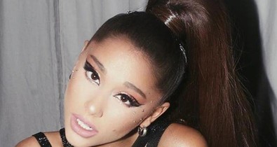 Ariana Grande teljesen elcsúfította magát halloweeni sminkjével