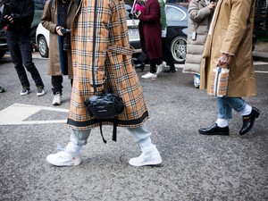 A Supreme x Burberry kollaboráció megjelenése káoszt okozott Londonban