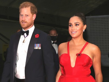 Könyörögtek, hogy Meghan Markle és Harry herceg ott lehessen a koronázáson