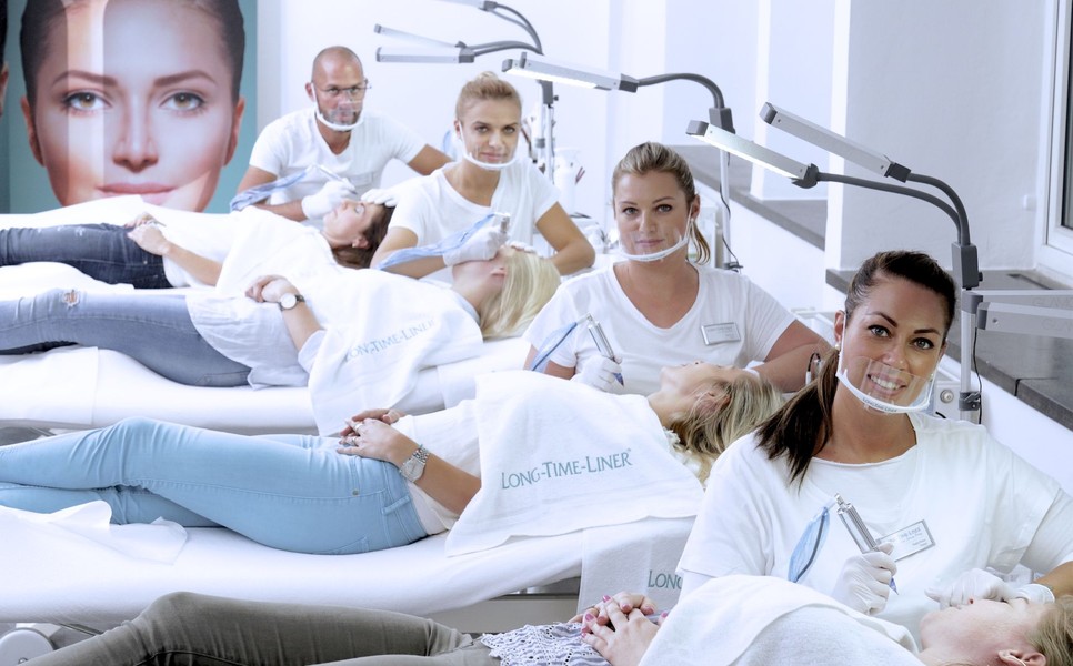 A Brigitta Medical Beauty teljesen díjmentes sminktetováló programot hirdet.