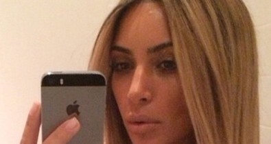 Wow, Kim Kardashian ismét szőke!