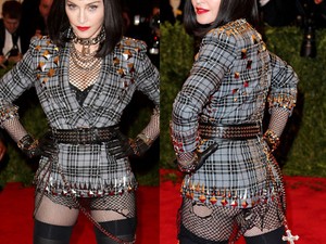 Madonna 54 évesen is örömlánynak öltözött