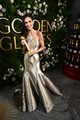 Pezsgő árnyalat, izgalmas sellő fazon és némi finom aszimetria. Demi Moore Giorgio Armani Privé ruhája gyakorlatilag tökéletes manifesztációja volt a színésznő Golden Globe-jának.