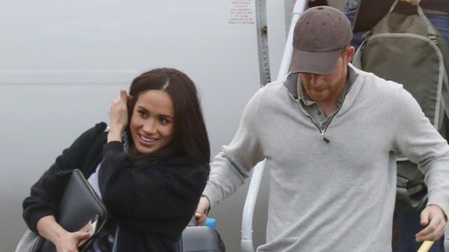 Felszabadultan: Harry és Meghan nagyon boldognak látszanak az új fotókon