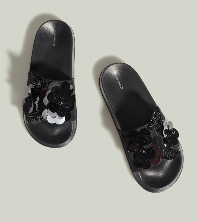 Fekete virágos OYSHO 7995 Ft