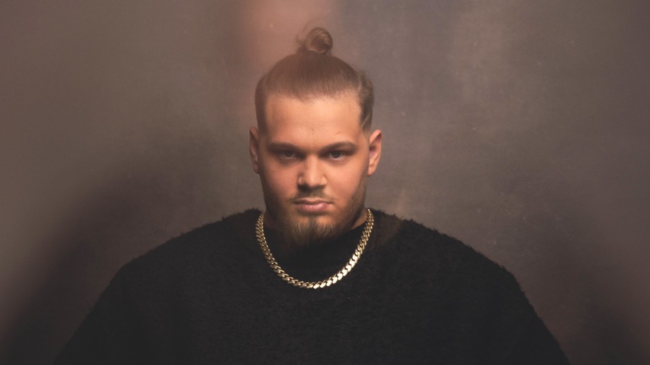 Desh a Kukásautó dalával robbant be a köztudatba - Stylist: Csillag Szilvia, smink és haj: Szepeshelyi Gabriella