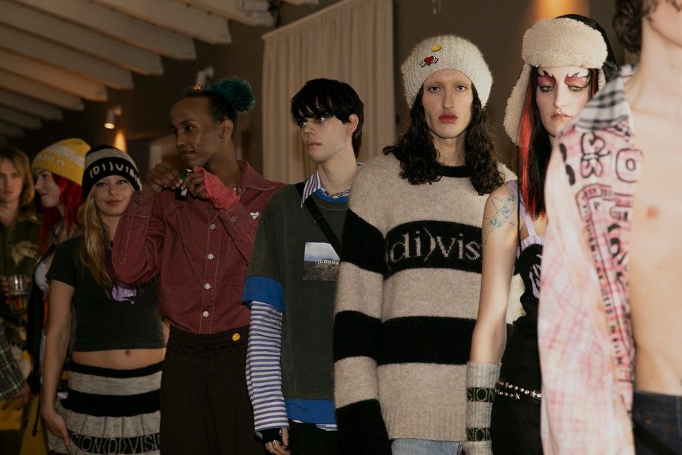 A (di)vision backstage-ében