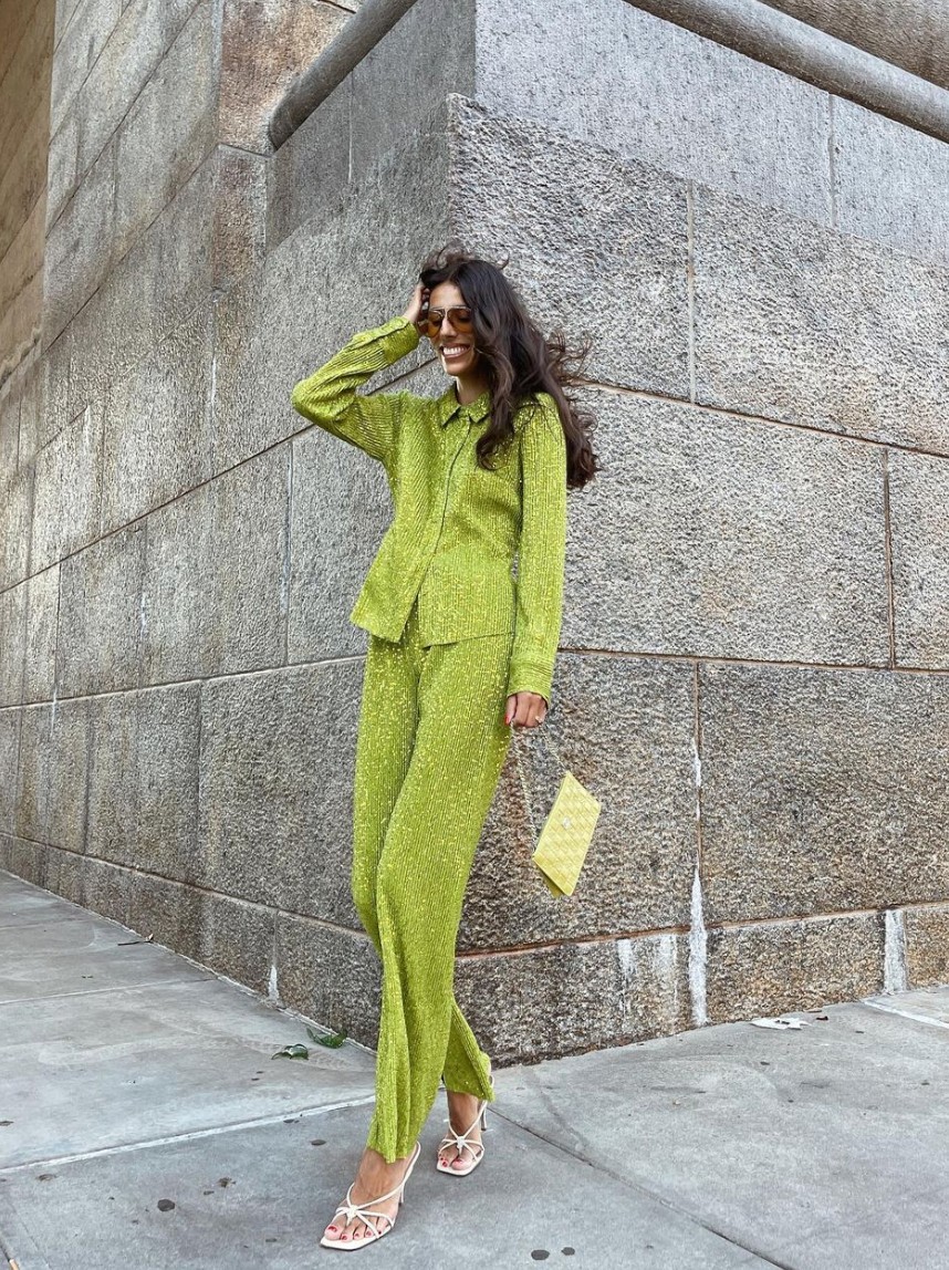 Egy visszafogott esküvő nadrágos együttest is megengedhet