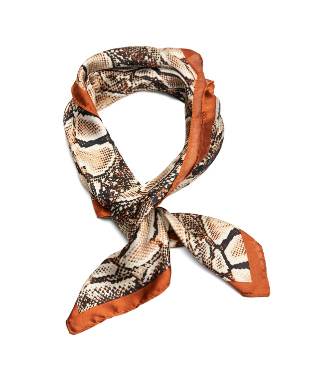 Kendő MANGO 3595 Ft